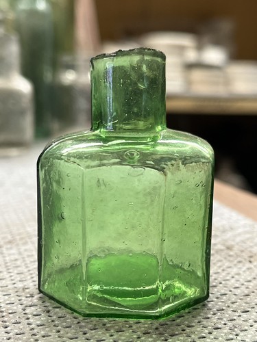 1890 green glass octagonal - green,